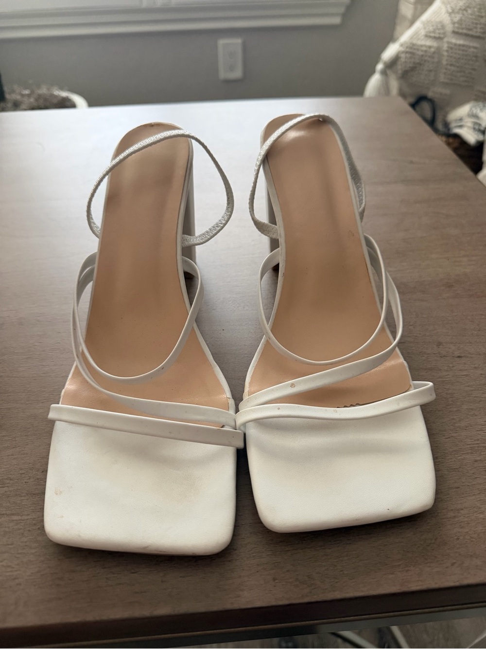 Women’s White Strappy Square-Toe Sandals 11